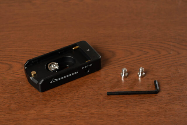 SmallRig NP-Fシリーズバッテリー用アダプタープレート（Lite）SR3018