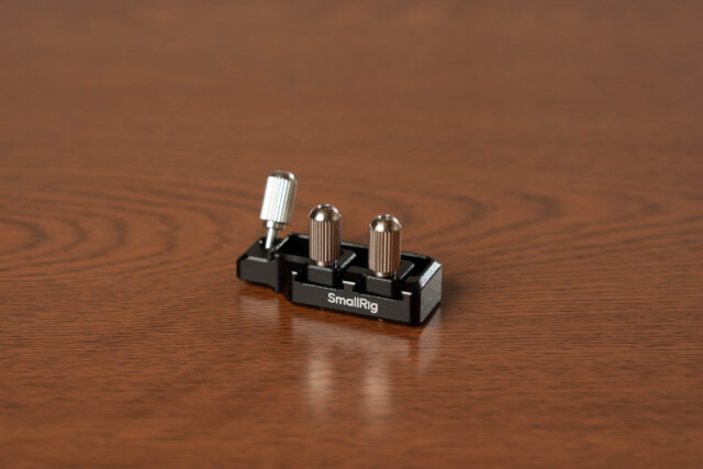 SmallRig HDMI & USB-C Cable Clamp for R50 V Cage 5534