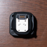 マルチアクセサリーシューアダプター AD-E1裏面